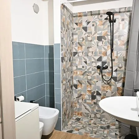 Dolce Loft Vicino Stazione Di Porta Susa 2 * Turin